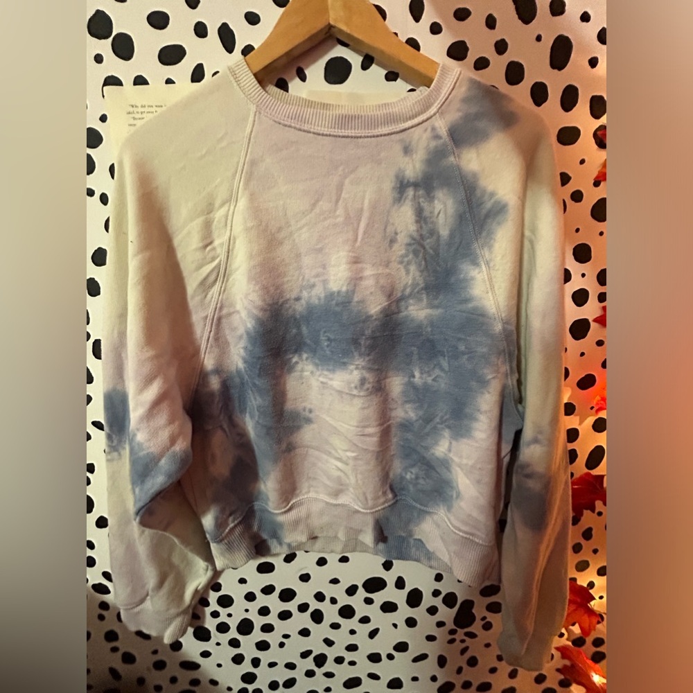 American Eagle tie dye crew neck